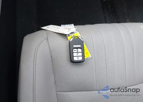 2018 Honda Accord Touring 2.0T z USA, uszkodzony, nr VIN 1HGCV2F94JA019664